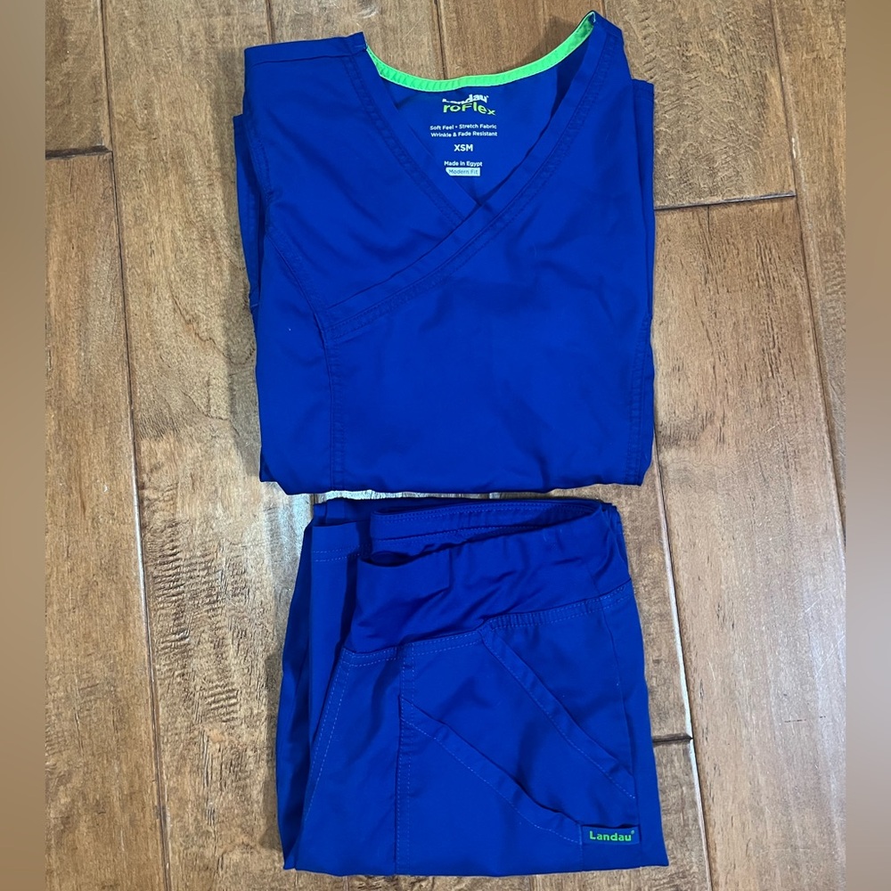 Landau Scrub Set in XS